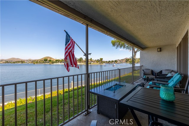Detail Gallery Image 1 of 41 For 22084 Treasure Island Dr #29,  Canyon Lake,  CA 92587 - 2 Beds | 2 Baths