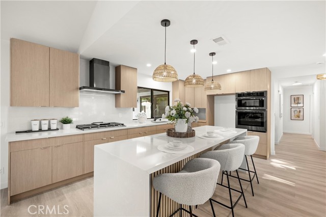 4700 Emerald Avenue, La Verne CA: https://media.crmls.org/medias/9c1803a7-22a8-4606-86b8-a783acaa1d3e.jpg