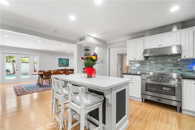 Detail Gallery Image 13 of 40 For 1510 E Maple Ave, El Segundo,  CA 90245 - 5 Beds | 4 Baths