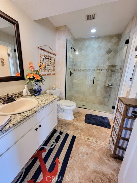 Detail Gallery Image 7 of 10 For 240 Nice #207,  Newport Beach,  CA 92663 - 2 Beds | 1 Baths