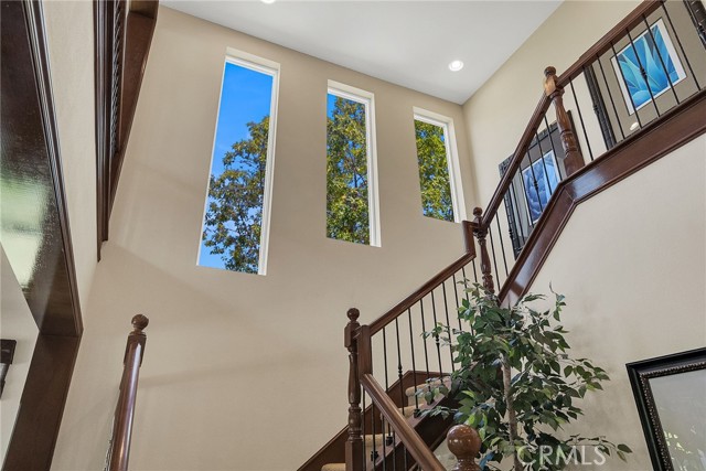 Detail Gallery Image 34 of 68 For 25467 Red Hawk Rd, Corona,  CA 92883 - 4 Beds | 3/1 Baths