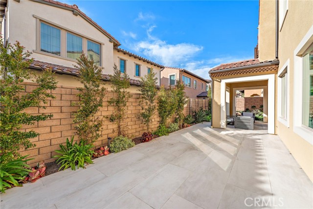 Detail Gallery Image 18 of 32 For 215 Sutters Mill, Irvine,  CA 92602 - 4 Beds | 4/1 Baths