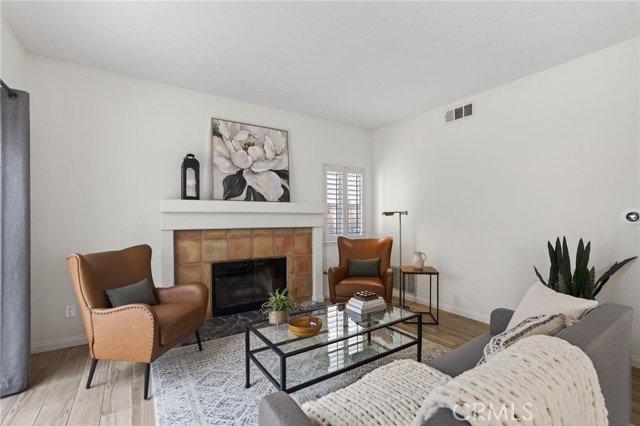 Detail Gallery Image 17 of 40 For 26607 Marigold Ct, Calabasas,  CA 91302 - 3 Beds | 2/1 Baths