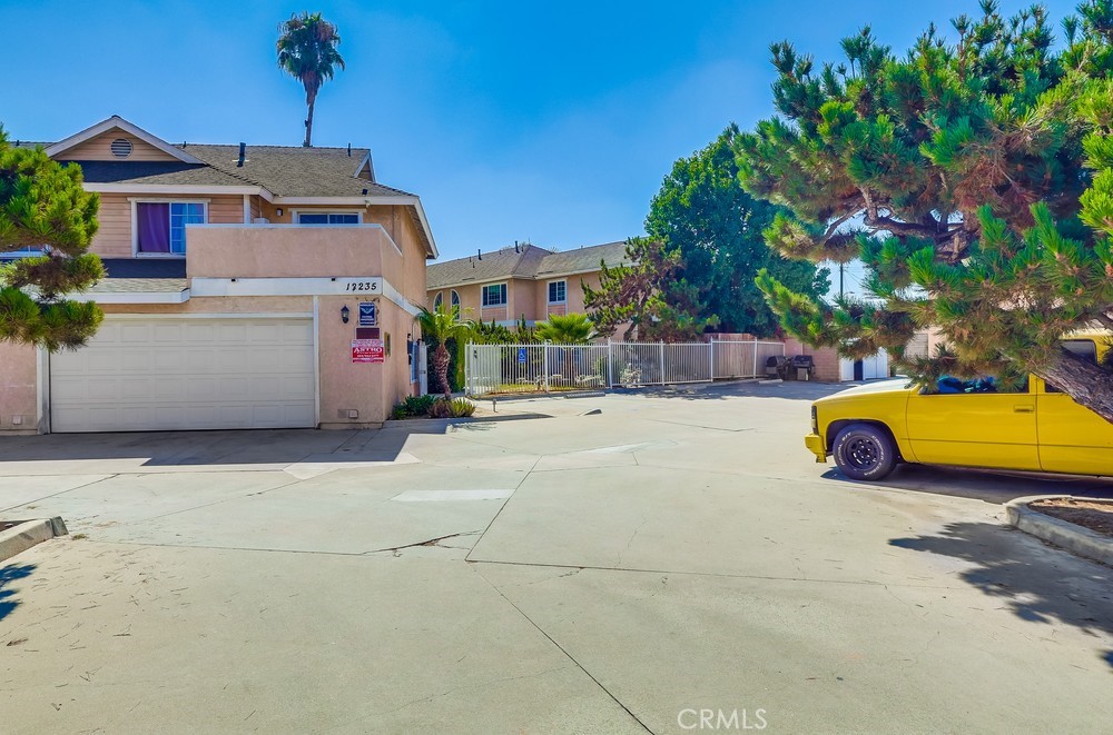 MLS #PW25254263 image #1