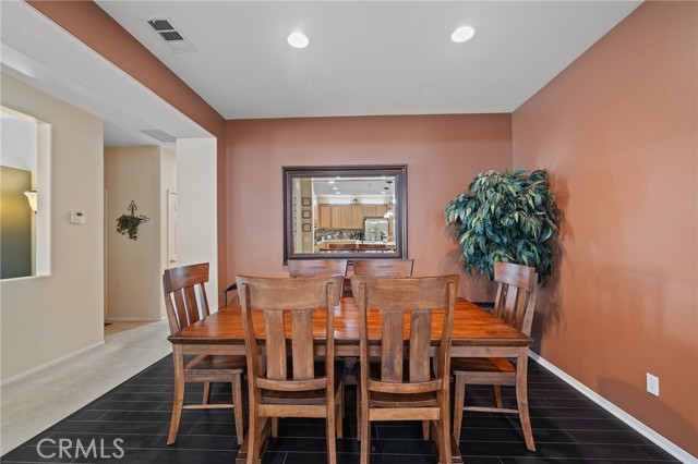 Detail Gallery Image 10 of 30 For 13512 Aspen Leaf Lane, Corona,  CA 92880 - 3 Beds | 2/1 Baths