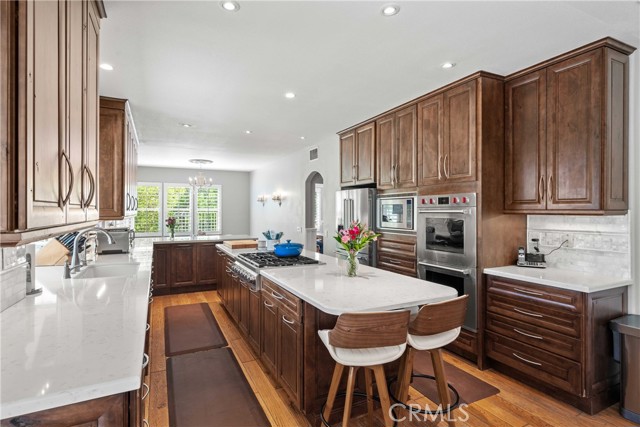Detail Gallery Image 30 of 75 For 27371 Blueridge Dr, Valencia,  CA 91354 - 6 Beds | 4 Baths