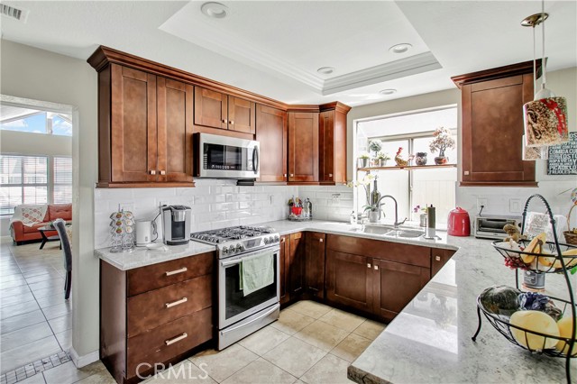 Detail Gallery Image 8 of 27 For 19975 Westerly Dr, Riverside,  CA 92508 - 3 Beds | 2 Baths