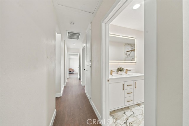 18745 Sunburst Street photo 18