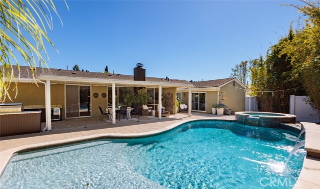 Detail Gallery Image 34 of 38 For 1032 Saint John Pl, North Tustin,  CA 92705 - 4 Beds | 2/1 Baths