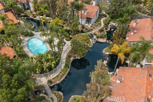237 Oahu Way, Placentia CA: https://media.crmls.org/medias/9c1c9fc6-9b24-4b6f-b656-90c1f35f3794.jpg