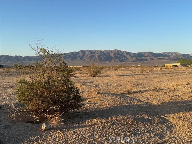81100 Pipeline Road, 29 Palms CA: https://media.crmls.org/medias/9c1e2f3e-3aba-4964-a3b4-df1a706c0a5b.jpg