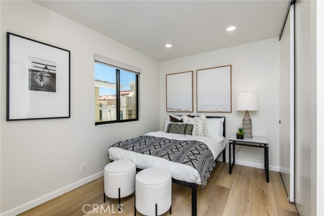 Detail Gallery Image 14 of 34 For 717 Orchid Ave #1/2,  Corona Del Mar,  CA 92625 - 4 Beds | 3 Baths