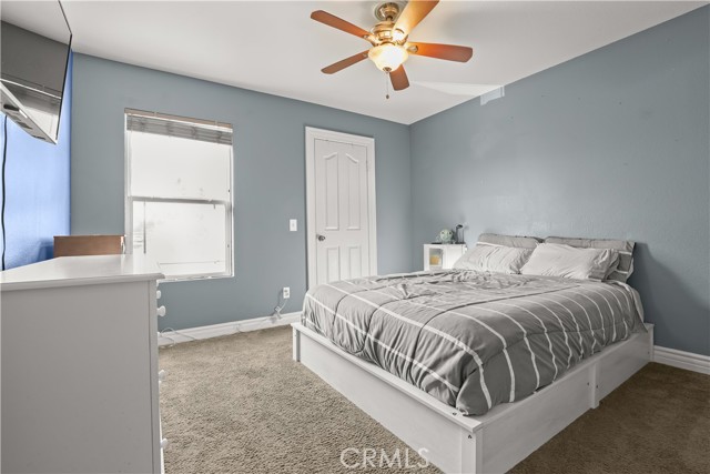 Detail Gallery Image 38 of 72 For 29724 Castlebury, Castaic,  CA 91384 - 4 Beds | 3 Baths