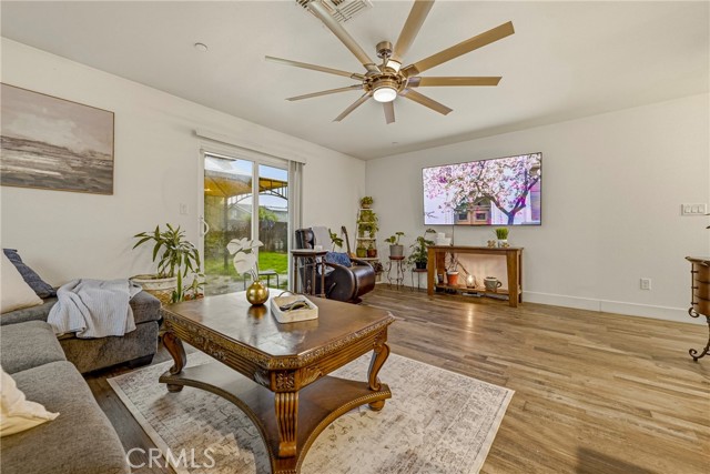 Detail Gallery Image 9 of 29 For 547 Blossom, Chowchilla,  CA 93610 - 3 Beds | 2 Baths