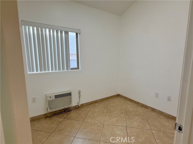 Detail Gallery Image 26 of 30 For 6917 Woodman Ave #7,  Van Nuys,  CA 91405 - 2 Beds | 1 Baths