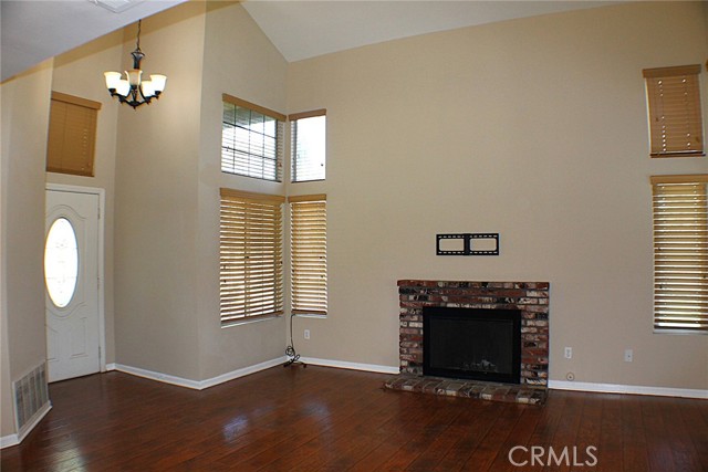 Detail Gallery Image 6 of 31 For 16288 Saddlebrook, Moreno Valley,  CA 92551 - 3 Beds | 2/1 Baths