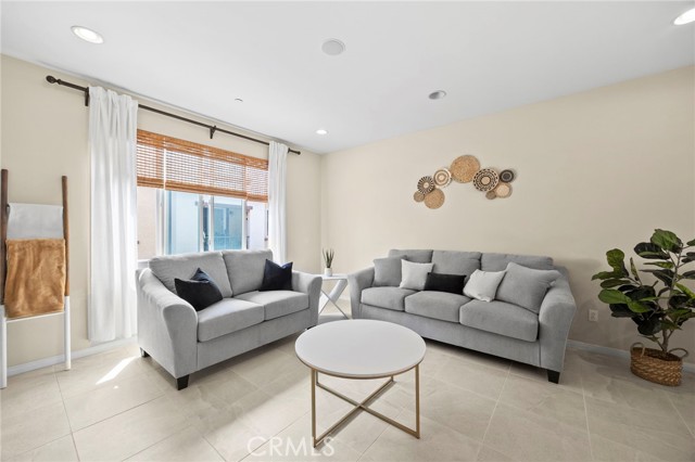 17539 Riverstone Court, Fountain Valley CA: https://media.crmls.org/medias/9c21d263-9232-4b7f-a7de-a71156c24988.jpg