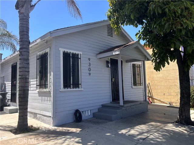 Detail Gallery Image 15 of 19 For 9309 S Broadway, Los Angeles,  CA 90003 - – Beds | – Baths