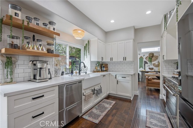 Detail Gallery Image 14 of 51 For 133 Concerto, Oak Park,  CA 91377 - 3 Beds | 3 Baths