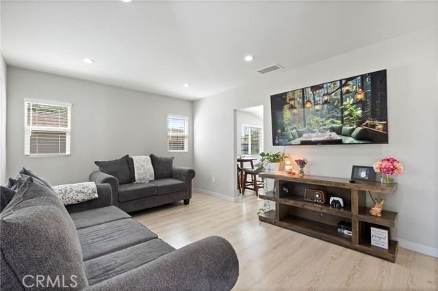 Detail Gallery Image 4 of 30 For 1835 Belmont, Pasadena,  CA 91103 - 2 Beds | 1 Baths