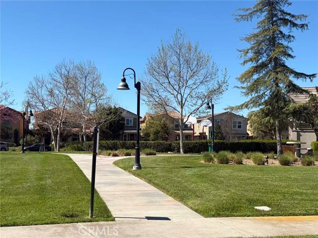 Detail Gallery Image 20 of 26 For 14648 Viva Dr, Corona,  CA 92880 - 6 Beds | 3/1 Baths