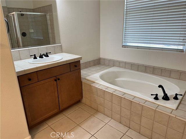 Detail Gallery Image 28 of 74 For 2725 Amalfi, Chowchilla,  CA 93610 - 3 Beds | 2 Baths