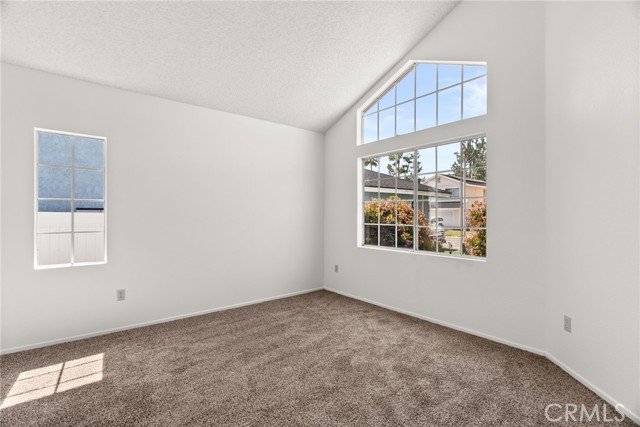 Detail Gallery Image 10 of 39 For 28627 Strathmore Rd, Highland,  CA 92346 - 4 Beds | 2/1 Baths
