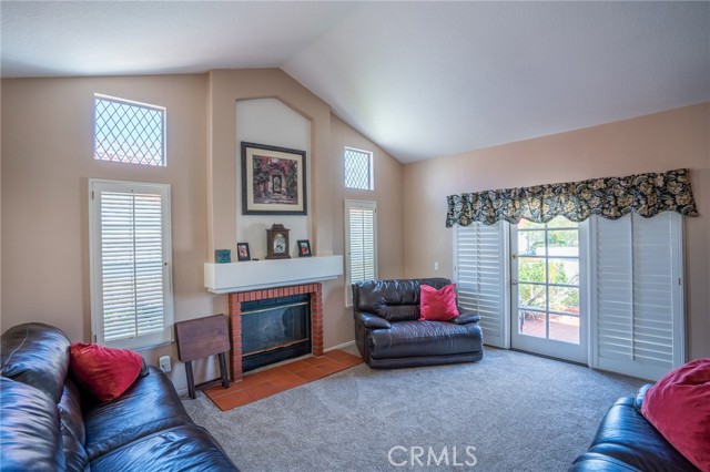 Detail Gallery Image 5 of 25 For 25875 Bellis Dr, Valencia,  CA 91355 - 3 Beds | 2 Baths