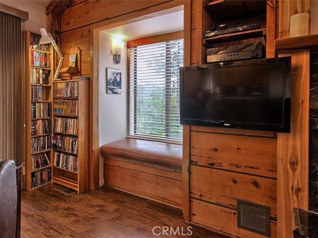 Detail Gallery Image 6 of 18 For 7497 Yosemite Park Way, Yosemite,  CA 95389 - 2 Beds | 2 Baths