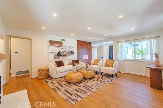 630 Shady Ln, Placentia CA: https://media.crmls.org/medias/9c27aa60-15a7-4923-9db6-88efd3b5af47.jpg