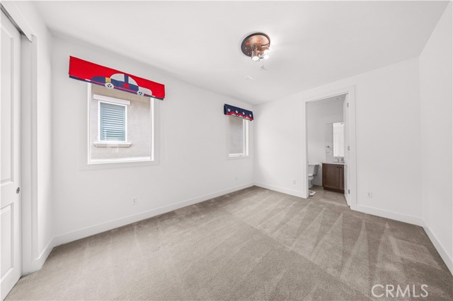 Detail Gallery Image 29 of 38 For 20564 W Bluebird Ct, Porter Ranch,  CA 91326 - 5 Beds | 5/1 Baths