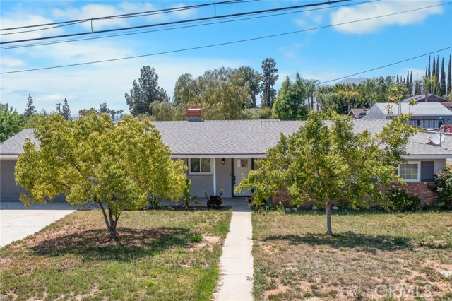 11911 Ivy Lane, Moreno Valley CA: https://media.crmls.org/medias/9c283b7d-f364-4713-9b7e-ff549112fd91.jpg