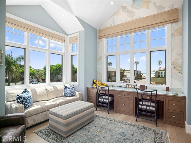 Image 43 of 52 For 1324 Balboa Boulevard