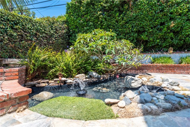 1733 Bayou Way, Seal Beach CA: https://media.crmls.org/medias/9c29dee2-dd23-4ad6-8ac8-a72808c40a5e.jpg