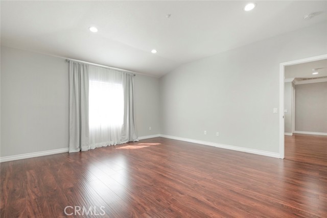 12134 Via Santa Marta, Sylmar CA: https://media.crmls.org/medias/9c2ceac4-027f-44b5-82f1-36b2a698fc87.jpg