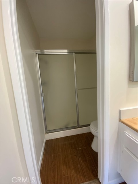 2035 Stonewood Court, San Pedro CA: https://media.crmls.org/medias/9c2dde31-dc04-46f1-8ecf-f42e63fd2337.jpg