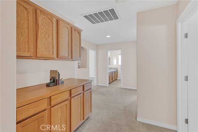 19410 Allegheny Court, Apple Valley CA: https://media.crmls.org/medias/9c2dea33-5b50-474c-9ecd-16699bb88980.jpg