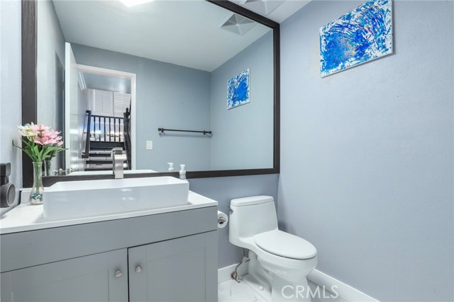 Detail Gallery Image 24 of 34 For 5305 White Oak Ave #F,  Encino,  CA 91316 - 2 Beds | 2/1 Baths