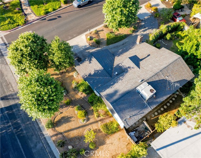22654 Dolorosa Street, Woodland Hills CA: https://media.crmls.org/medias/9c2e6f2a-94a0-4557-8739-877829d42367.jpg