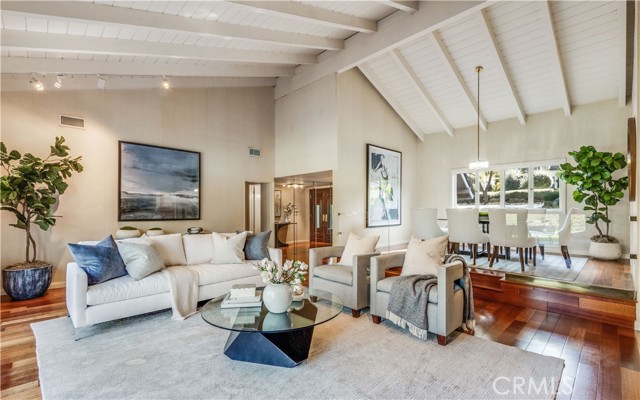 5 Pleasant Hill Drive, Rolling Hills Estates, California 90274, 5 Bedrooms Bedrooms, ,1 BathroomBathrooms,Residential,Sold,Pleasant Hill,PV22022320