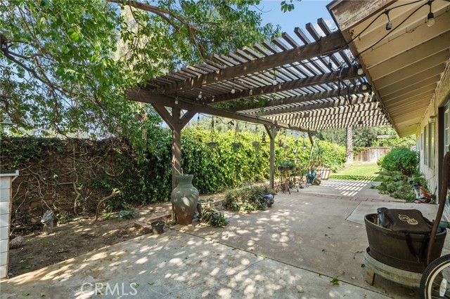 Detail Gallery Image 28 of 31 For 9879 Canada Way, Riverside,  CA 92503 - 4 Beds | 2 Baths