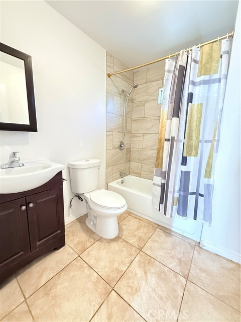 Detail Gallery Image 15 of 22 For 17232 Ceres, Fontana,  CA 92335 - 4 Beds | 2 Baths