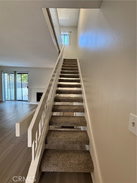 Detail Gallery Image 10 of 26 For 5250 Colodny Dr #19,  Agoura Hills,  CA 91301 - 2 Beds | 2/1 Baths