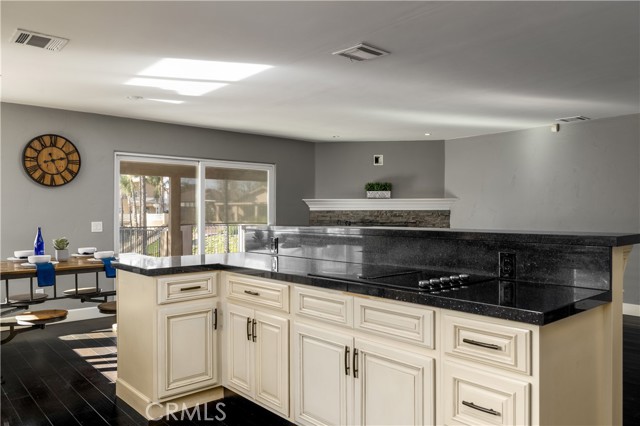 Detail Gallery Image 20 of 58 For 30205 Channel Way, Canyon Lake,  CA 92587 - 3 Beds | 2 Baths