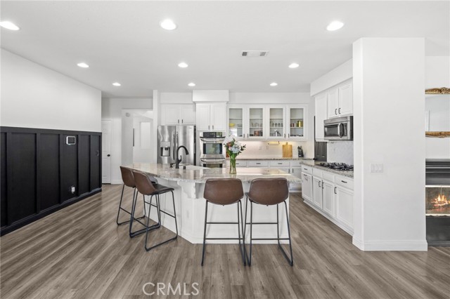 Detail Gallery Image 12 of 54 For 27497 Yellow Wood Way, Murrieta,  CA 92562 - 6 Beds | 4 Baths