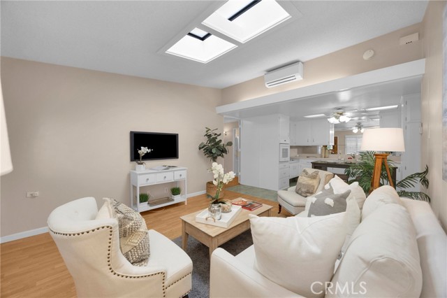 Detail Gallery Image 7 of 32 For 1491 Golden Rain Rd 91j,  Seal Beach,  CA 90740 - 2 Beds | 2 Baths