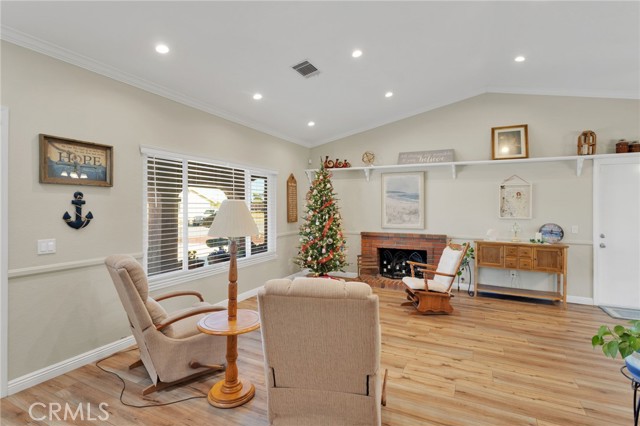 Detail Gallery Image 8 of 54 For 12718 Triple Tree Ter, Victorville,  CA 92392 - 3 Beds | 2 Baths