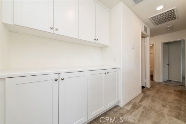 Detail Gallery Image 13 of 27 For 5901 Oatfield Ave, Corona,  CA 92880 - 3 Beds | 2/1 Baths