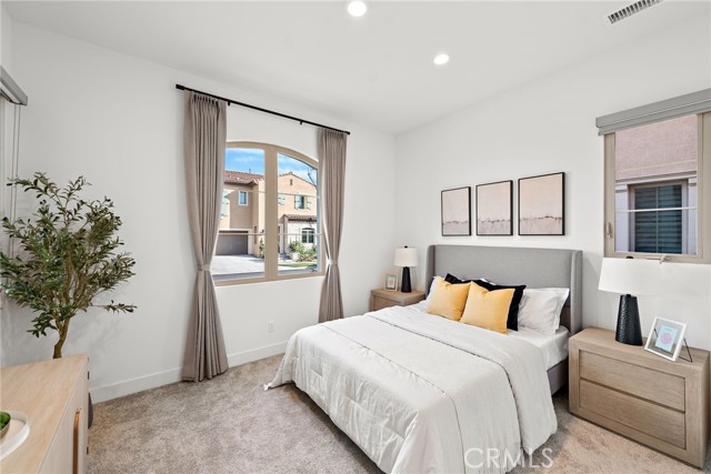 Detail Gallery Image 4 of 32 For 215 Sutters Mill, Irvine,  CA 92602 - 4 Beds | 4/1 Baths
