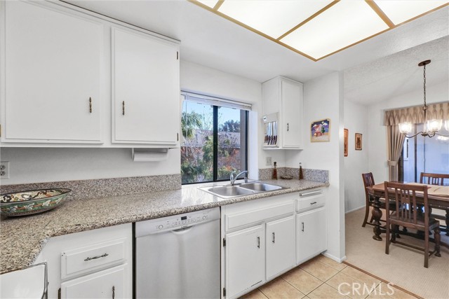 Detail Gallery Image 11 of 46 For 8788 Coral Springs Ct 5 (201e),  Huntington Beach,  CA 92646 - 2 Beds | 2 Baths